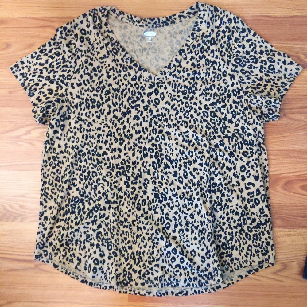 Old Navy Leopard V-Neck Top